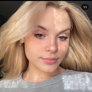 Meet your Posher, Jess